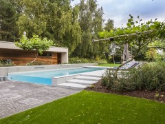 DCPools bvba Vue imprenable sur la piscine