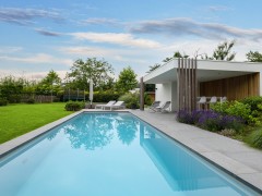 Tuinwerken Willemsens Canal de natation élégant avec pool house moderne 