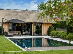 Hybrid Pools Piscine biologique en harmonie avec la nature