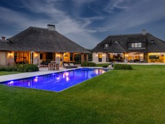 Hybrid Pools L'équilibre parfait entre nature et confort